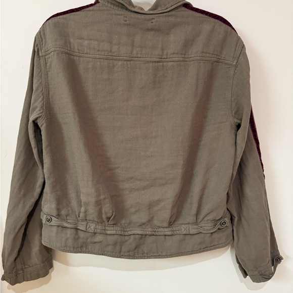 XiRENA Khaki Jacket with Burgundy Stripes - Picture 4 of 7